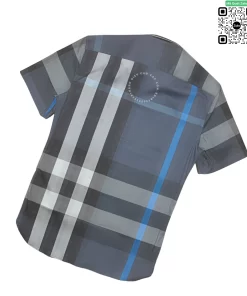 Áo Burberry mầu xanh túi chéo vải sợi tăm ngắn tay hàng hiệu